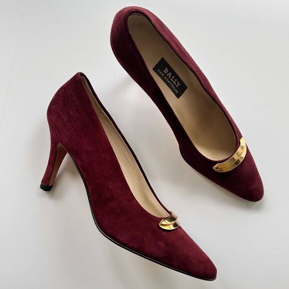 Bally Vintage New Old Stock Burgundy Suede Jeneffe Pumps w/ Gold Crescent 8 - Picture 3 of 11